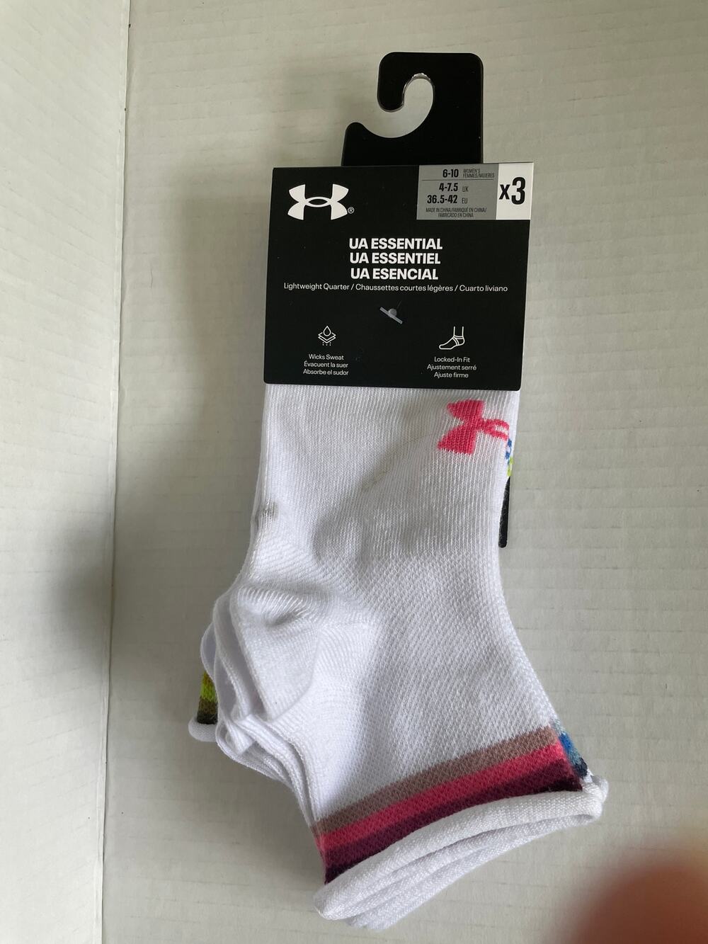 UNDER ARMOUR WOMENS 3 PAIR LIGHTWEIGHT QUARTER SOCKS NEW